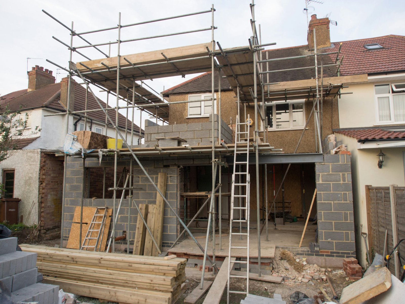 house extension being built